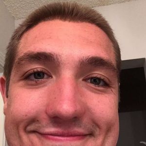 Meet your Posher, Levi